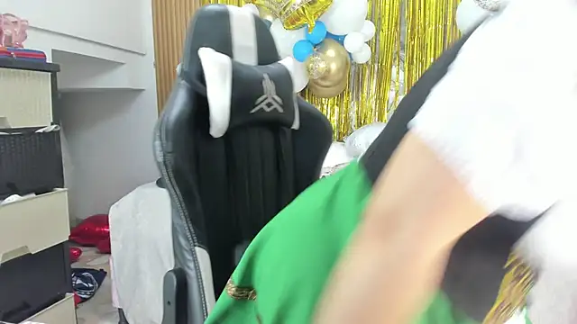 Danna topless online show from September 2025 12:08:02 PM