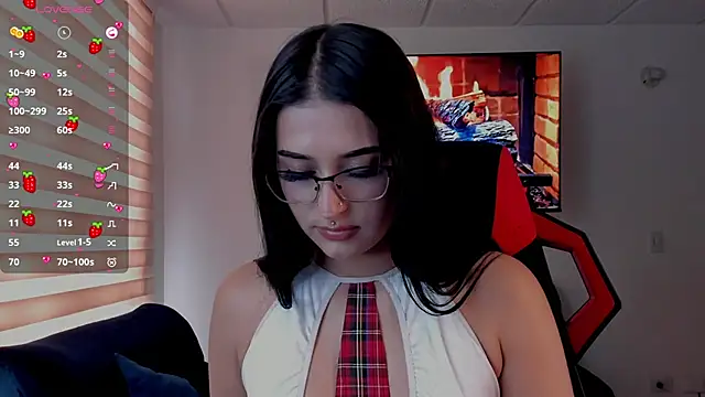 Charlotte greys online show from October 2025 08:30:02 PM