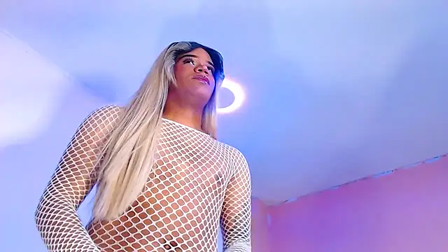 Snapshot of vanessa_nauthygirls chatting on October 2025 07:54:01 PM vanessa nauthygirls online show from October 2025 07:54:01 PM