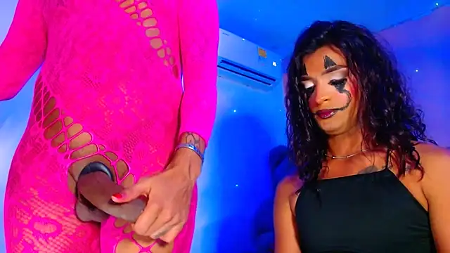 Snapshot of vanessa_nauthygirls chatting on October 2025 07:14:02 PM vanessa nauthygirls online show from October 2025 07:14:02 PM