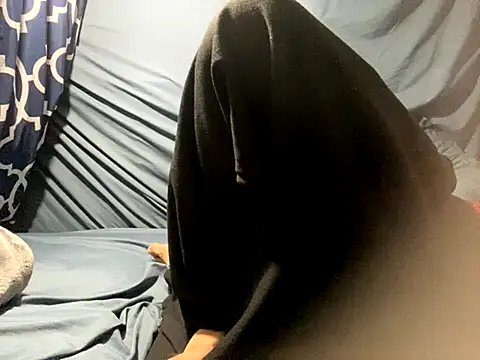 Snapshot of BigMac1596 chatting on October 2025 03:45:01 AM BigMac1596 online show from October 2025 03:45:01 AM