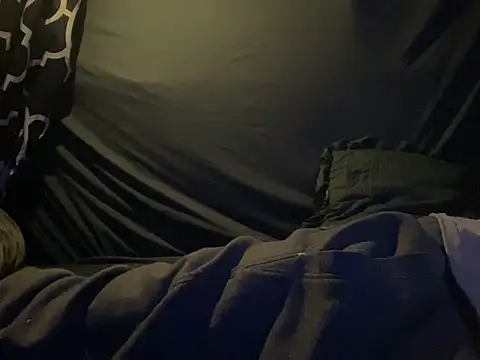 Snapshot of BigMac1596 chatting on October 2025 06:43:02 AM BigMac1596 online show from October 2025 06:43:02 AM