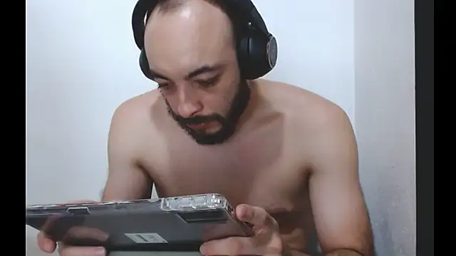 Snapshot of hotlatin92 chatting on November 2025 10:30:01 PM hotlatin92 online show from November 2025 10:30:01 PM