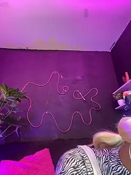 TIFFANYYSTAR online show from September 2025 05:29:02 PM