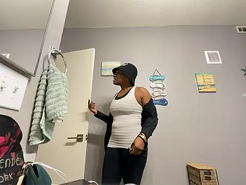 wynterheat online show from December 2024 04:55:01 AM