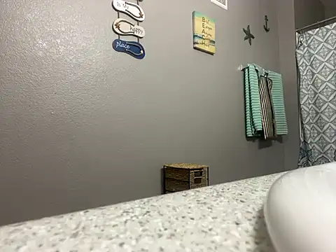 wynterheat online show from December 2024 03:00:02 AM