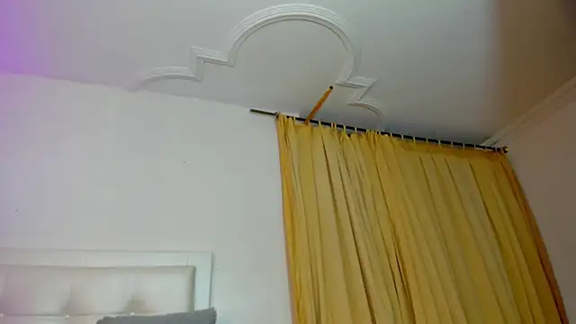 Snapshot of Athenaa_555 chatting on March 2025 04:49:02 AM Athenaa 555 online show from March 2025 04:49:02 AM