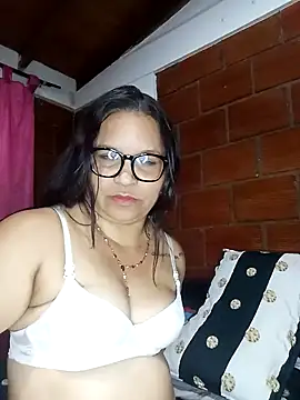 Snapshot of Sikiu_40 chatting on February 2025 05:53:02 AM Sikiu 40 online show from February 2025 05:53:02 AM