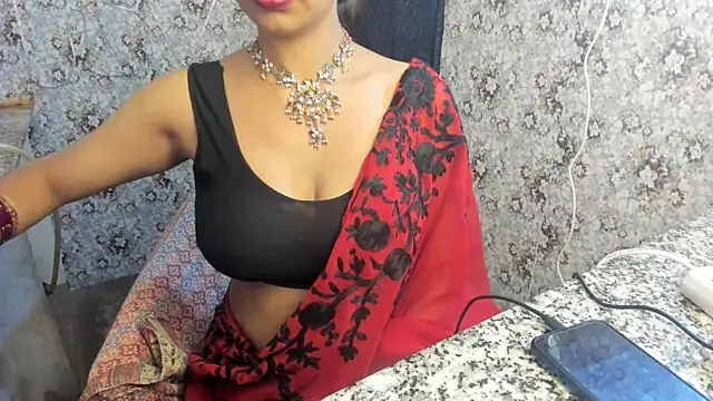 aarjulove online show from February 2025 05:15:02 PM