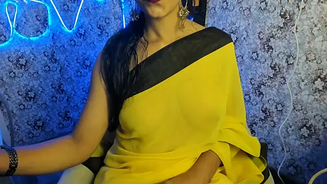 aarjulove online show from March 2025 08:11:02 PM
