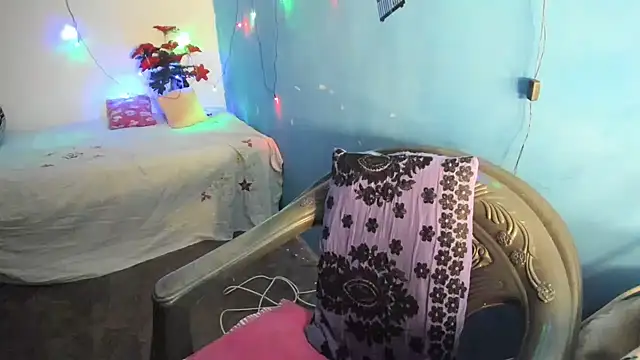 aarjulove online show from November 2025 12:49:01 PM