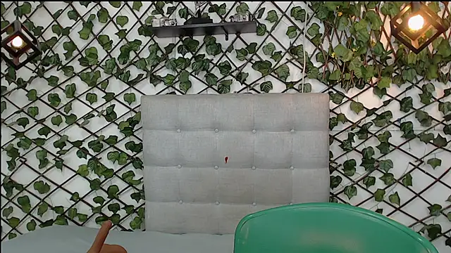 Snapshot of rous-55 chatting on March 2025 09:57:01 AM rous-55 online show from March 2025 09:57:01 AM