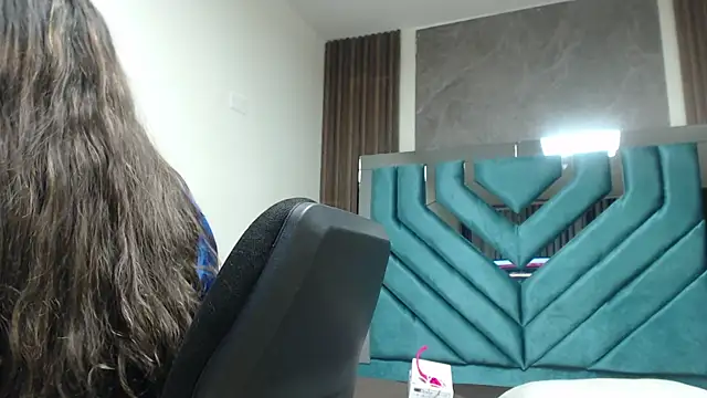 ValeryLargo online show from December 2024 12:52:02 PM
