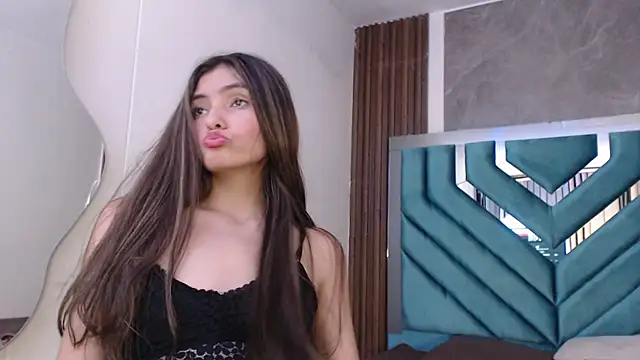 ValeryLargo online show from January 2025 03:27:01 PM