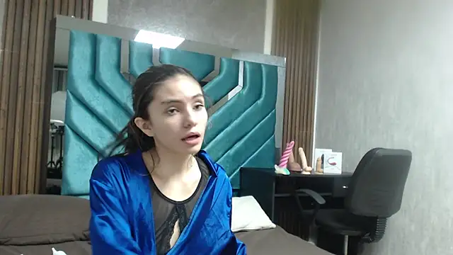 ValeryLargo online show from March 2025 12:24:01 PM