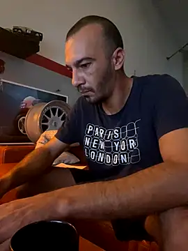 donnuozfutura online show from October 2025 06:12:01 AM