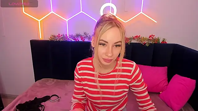 Diana Garrett online show from December 2024 01:47:01 AM