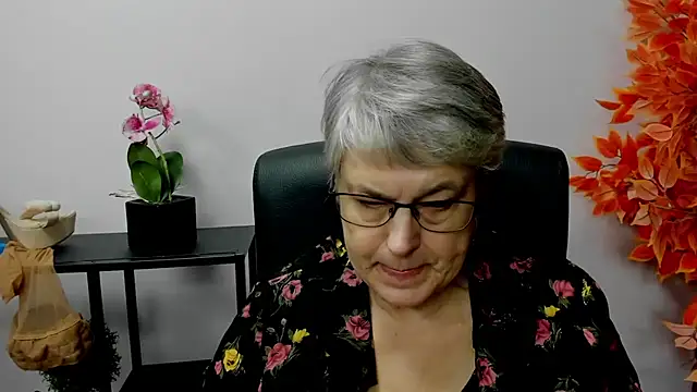 IrisDream online show from December 2024 01:57:02 PM