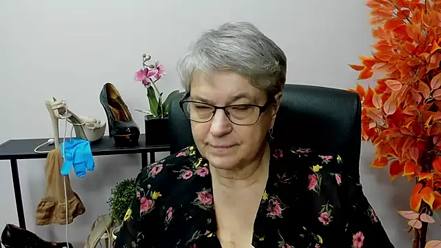 IrisDream online show from December 2024 10:39:02 AM