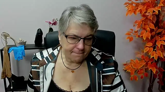 IrisDream online show from December 2024 07:20:01 AM