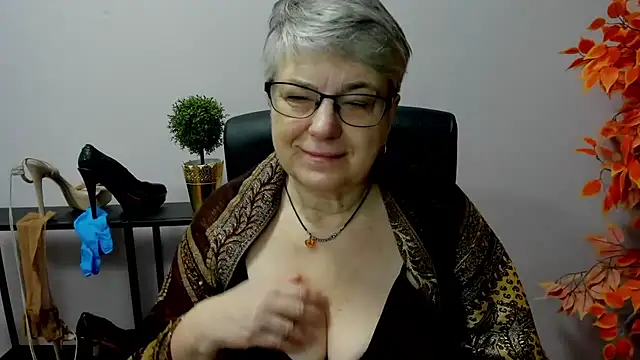 IrisDream online show from February 2025 07:20:01 AM