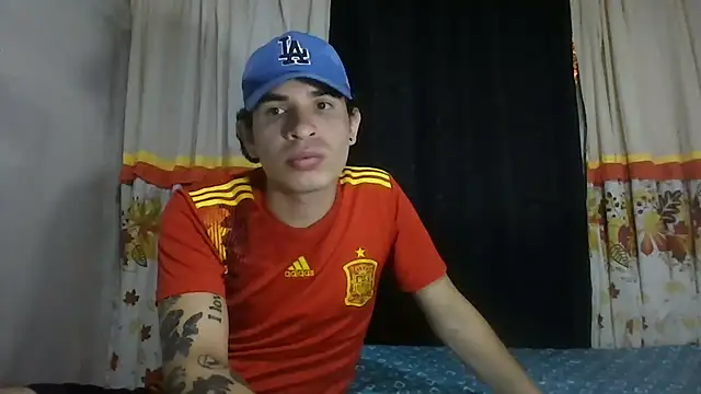 Snapshot of Bruno_Iris_sex chatting on November 2025 02:58:02 AM Bruno Iris sex online show from November 2025 02:58:02 AM