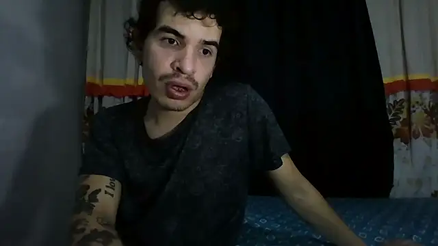 Snapshot of Bruno_Iris_sex chatting on November 2025 03:27:02 AM Bruno Iris sex online show from November 2025 03:27:02 AM