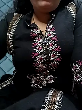 Cute-Raashii online show from December 2024 04:25:01 PM