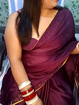 Snapshot of Cute-Raashii chatting on October 2025 01:05:02 AM Cute-Raashii online show from October 2025 01:05:02 AM