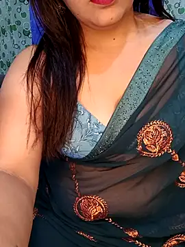 Snapshot of Cute-Raashii chatting on October 2025 01:06:01 AM Cute-Raashii online show from October 2025 01:06:01 AM