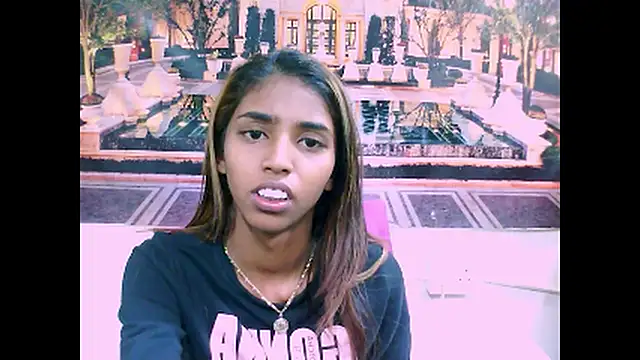 Snapshot of IndianSexySlender chatting on December 2024 06:00:01 AM IndianSexySlender online show from December 2024 06:00:01 AM