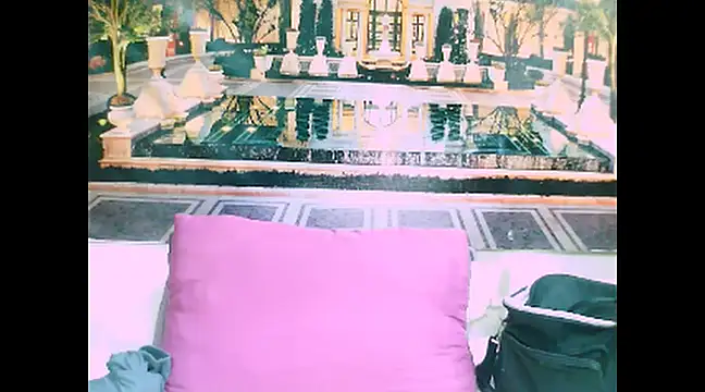 Snapshot of IndianSexySlender chatting on December 2024 05:51:01 AM IndianSexySlender online show from December 2024 05:51:01 AM