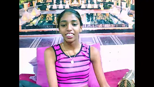 Snapshot of IndianSexySlender chatting on January 2025 05:47:02 AM IndianSexySlender online show from January 2025 05:47:02 AM