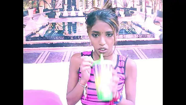 Snapshot of IndianSexySlender chatting on January 2025 09:13:01 AM IndianSexySlender online show from January 2025 09:13:01 AM