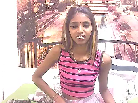 Snapshot of IndianSexySlender chatting on January 2025 07:25:02 AM IndianSexySlender online show from January 2025 07:25:02 AM