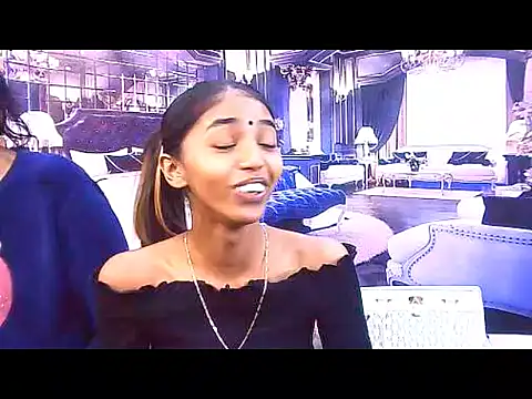 Snapshot of IndianSexySlender chatting on November 2025 05:17:01 AM IndianSexySlender online show from November 2025 05:17:01 AM