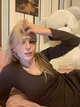 Snapshot of Liya_my chatting on October 2025 06:19:02 PM Liya my online show from October 2025 06:19:02 PM