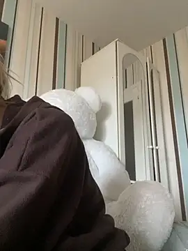 Snapshot of Liya_my chatting on November 2025 09:52:02 AM Liya my online show from November 2025 09:52:02 AM