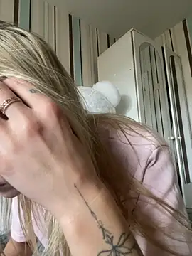 Snapshot of Liya_my chatting on November 2025 11:43:02 AM Liya my online show from November 2025 11:43:02 AM