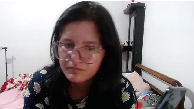 Snapshot of Angelinna_Milf chatting on September 2025 04:30:01 PM Angelinna Milf online show from September 2025 04:30:01 PM