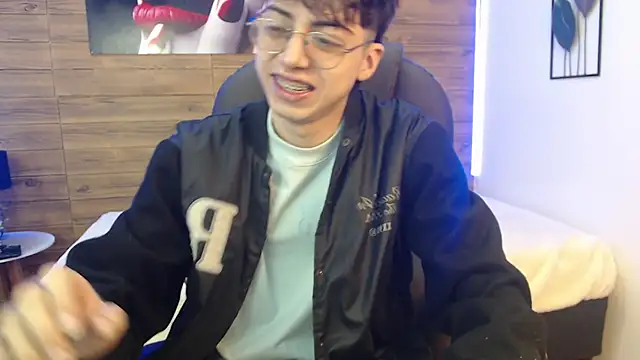 jhoellx online show from December 2024 12:38:01 PM