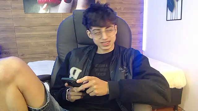 jhoellx online show from December 2024 12:22:01 PM