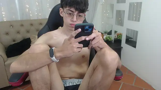 jhoellx online show from December 2024 03:58:01 PM