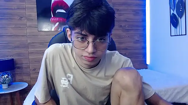 jhoellx online show from December 2024 07:25:02 PM