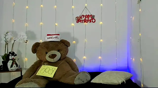 kendal scott1 online show from December 2024 08:44:01 PM