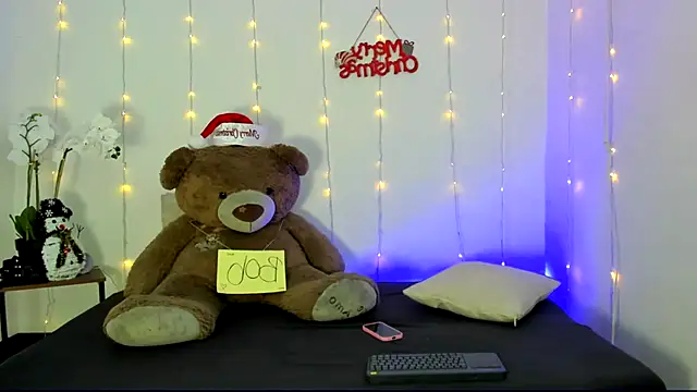 kendal scott1 online show from December 2024 08:40:01 PM