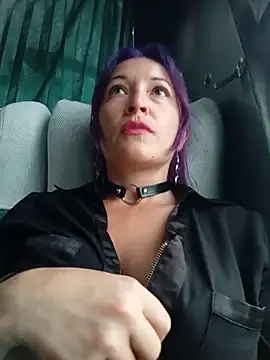 sophie banger online show from October 2025 07:34:01 PM