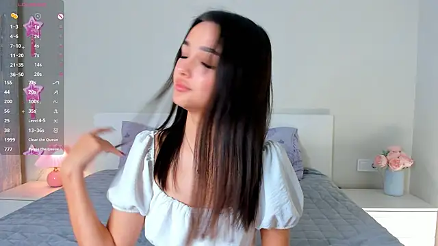 Jessie meow online show from October 2025 05:33:02 PM