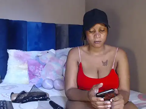 ROUNDDIRTYASSXX online show from January 2025 12:02:02 PM