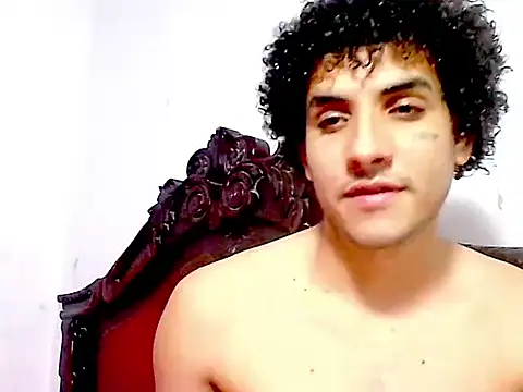 Snapshot of maick5- chatting on October 2025 04:04:01 AM maick5- online show from October 2025 04:04:01 AM